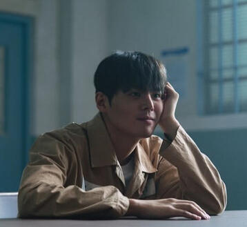 bloody flower (8 episodes)