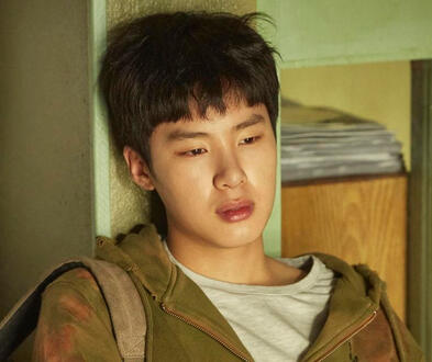 extracurricular (10 episodes)